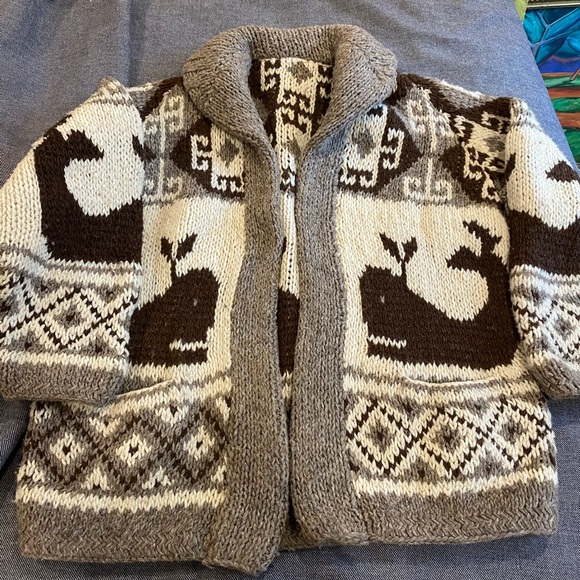 Cowichan vintage wool whale shawl cardigan sweater - Picture 15 of 16